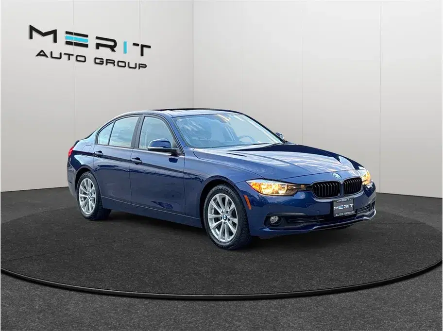 BMW 3 Series 320I Xdrive Sedan 4D - View 1