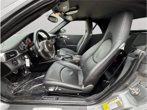 Porsche 911 Carrera S Cabriolet 2D - Thumbnail 3