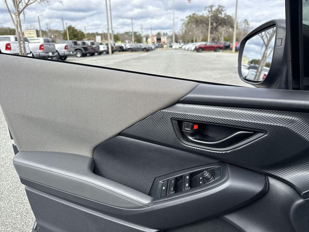 Subaru Crosstrek Premium - Thumbnail 12