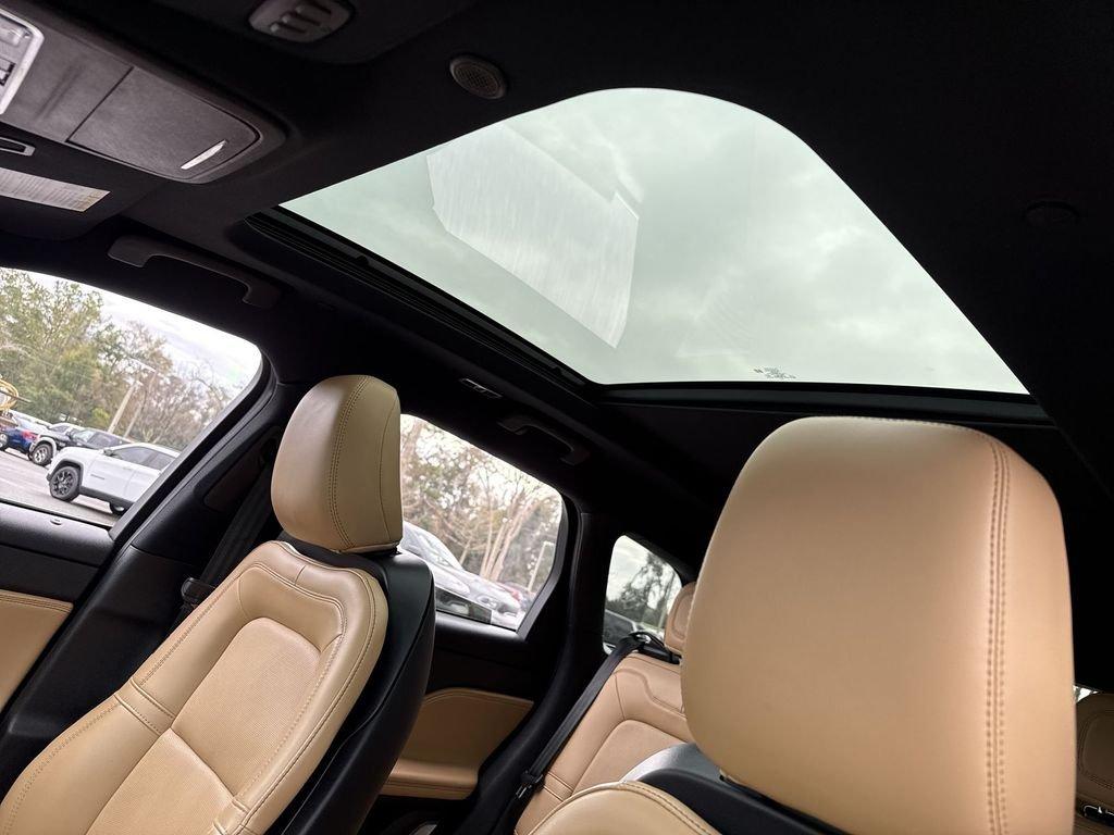 Lincoln Corsair Reserve - Thumbnail 16