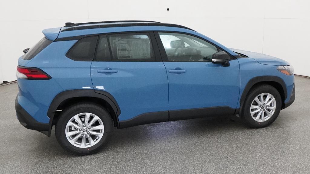 Toyota Corolla Cross Le - Thumbnail 8