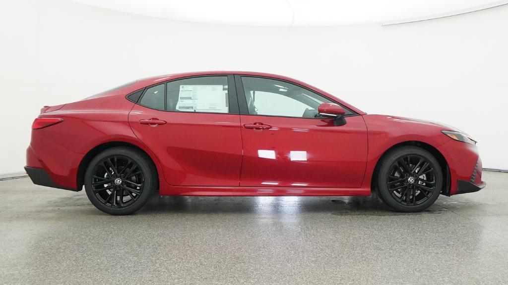 Toyota Camry Se - Thumbnail 2