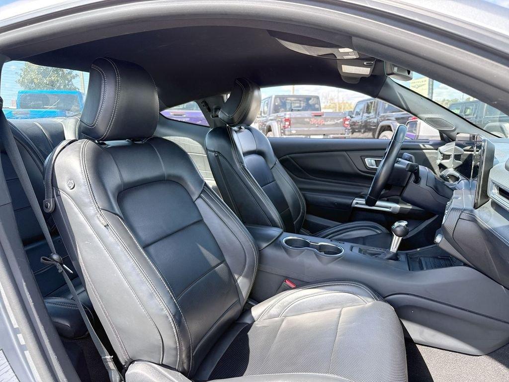 Ford Mustang Ecoboost Premium - Thumbnail 19