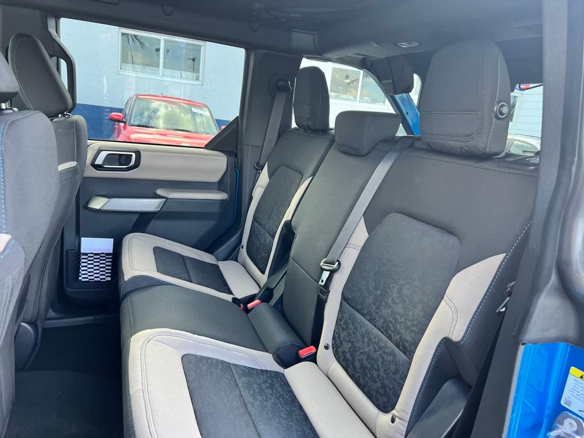 Ford Bronco Wildtrak 4 Door Advanced 4X4 - Thumbnail 13