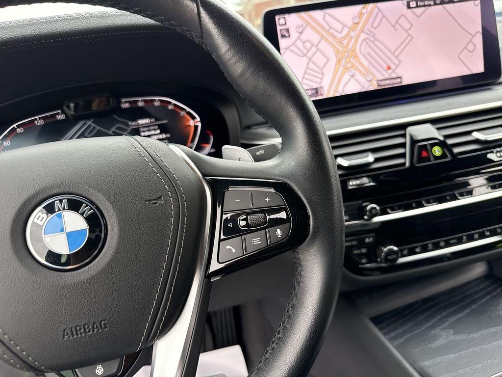 BMW 5 Series 540I Xdrive - Thumbnail 16
