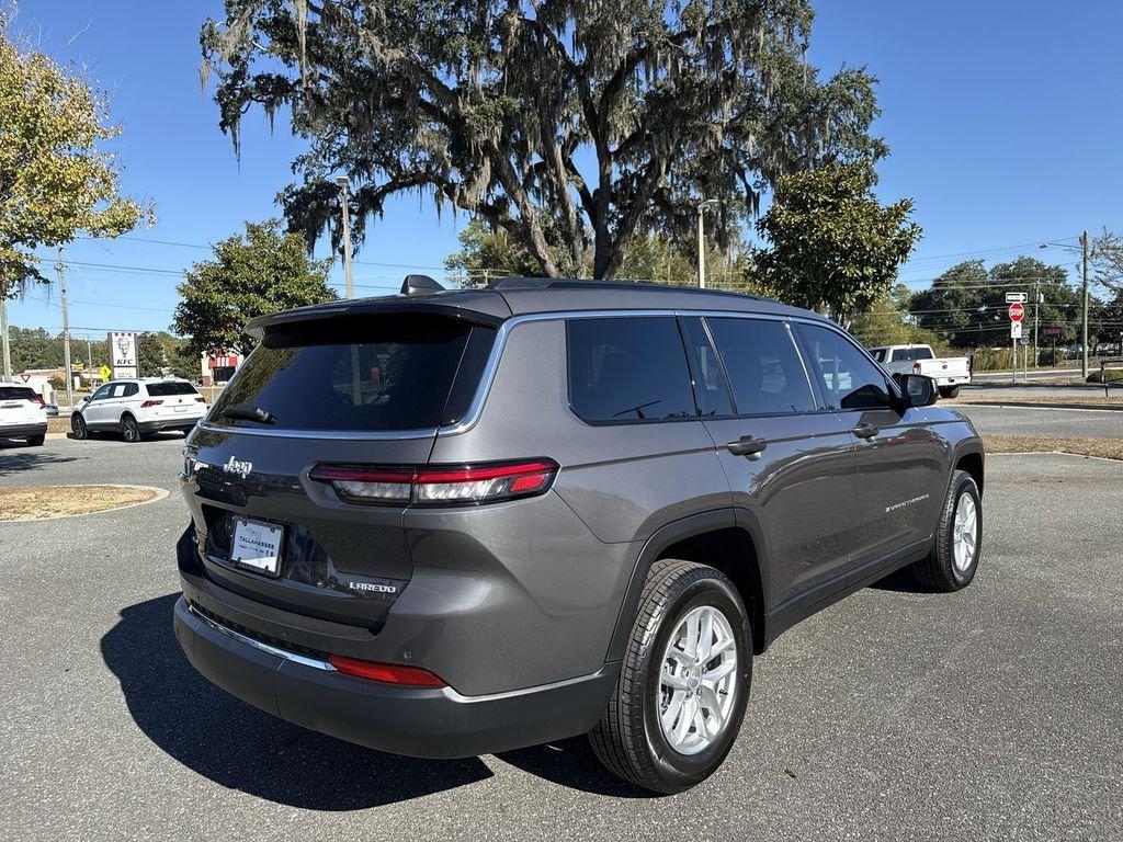 Jeep Grand Cherokee L Laredo X 4X4 - Thumbnail 4