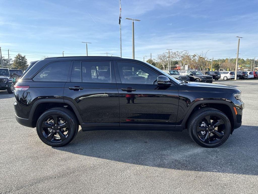 Jeep Grand Cherokee Altitude X 4X4 - Thumbnail 3