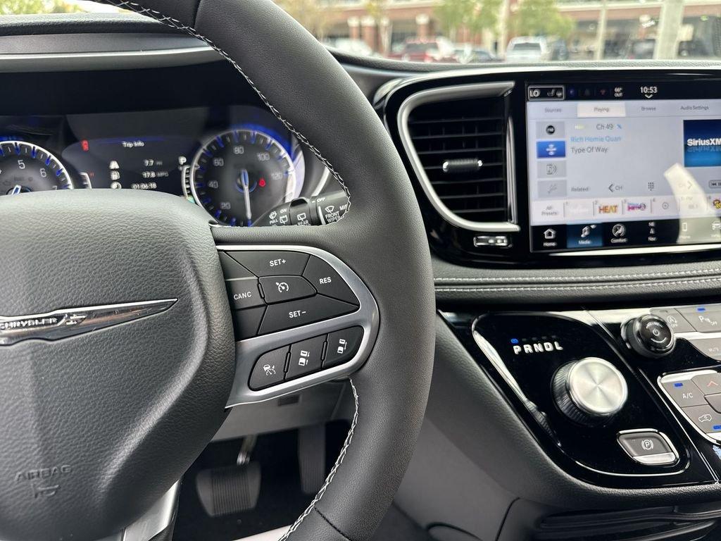 Chrysler Pacifica Select - Thumbnail 16