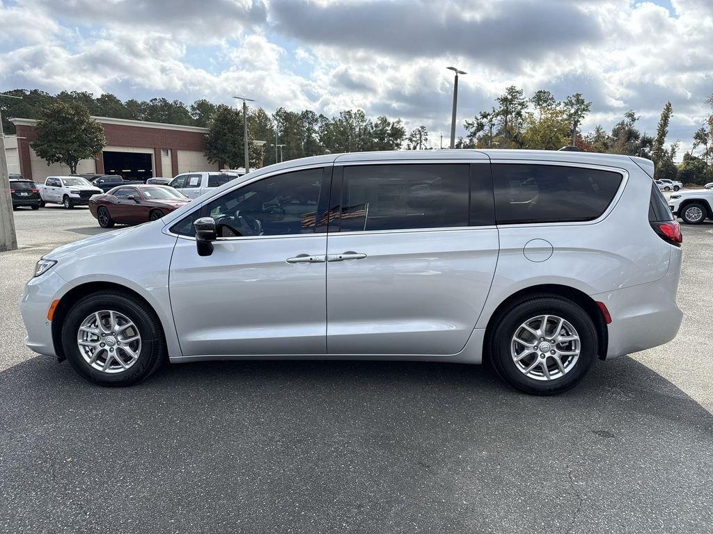 Chrysler Pacifica Select - Thumbnail 7