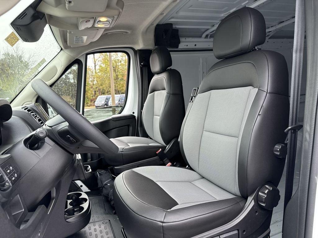Ram Promaster 1500 Tradesman Cargo Van Low Roof 136' Wb - Thumbnail 11