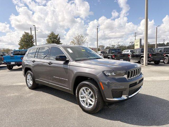 Jeep Grand Cherokee L Laredo X 4X4 - View 1