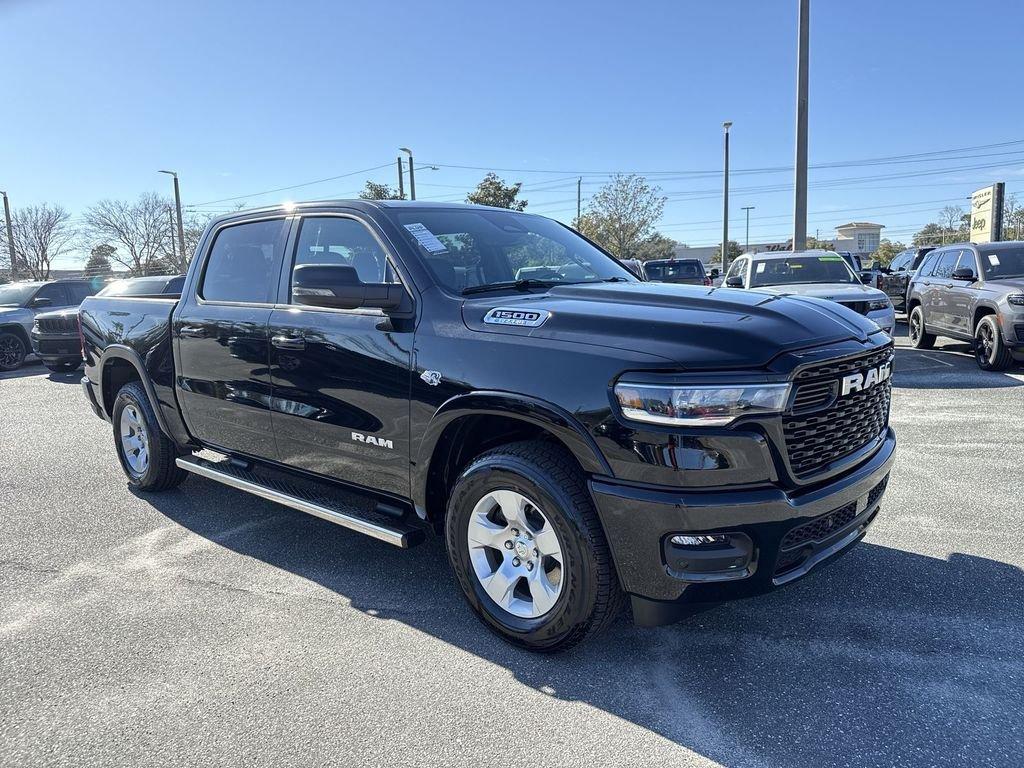 Ram 1500 Big Horn Crew Cab 4X4 5'7' Box - Thumbnail 2