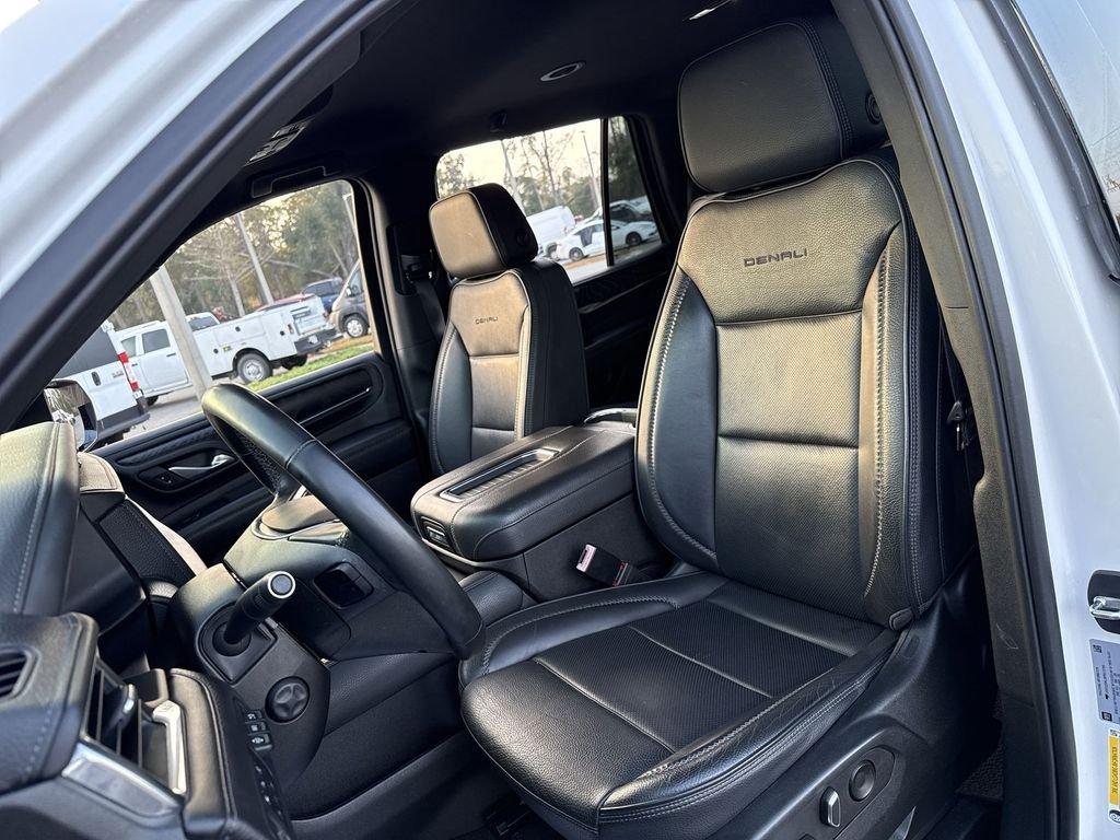 GMC Yukon Denali - Thumbnail 12