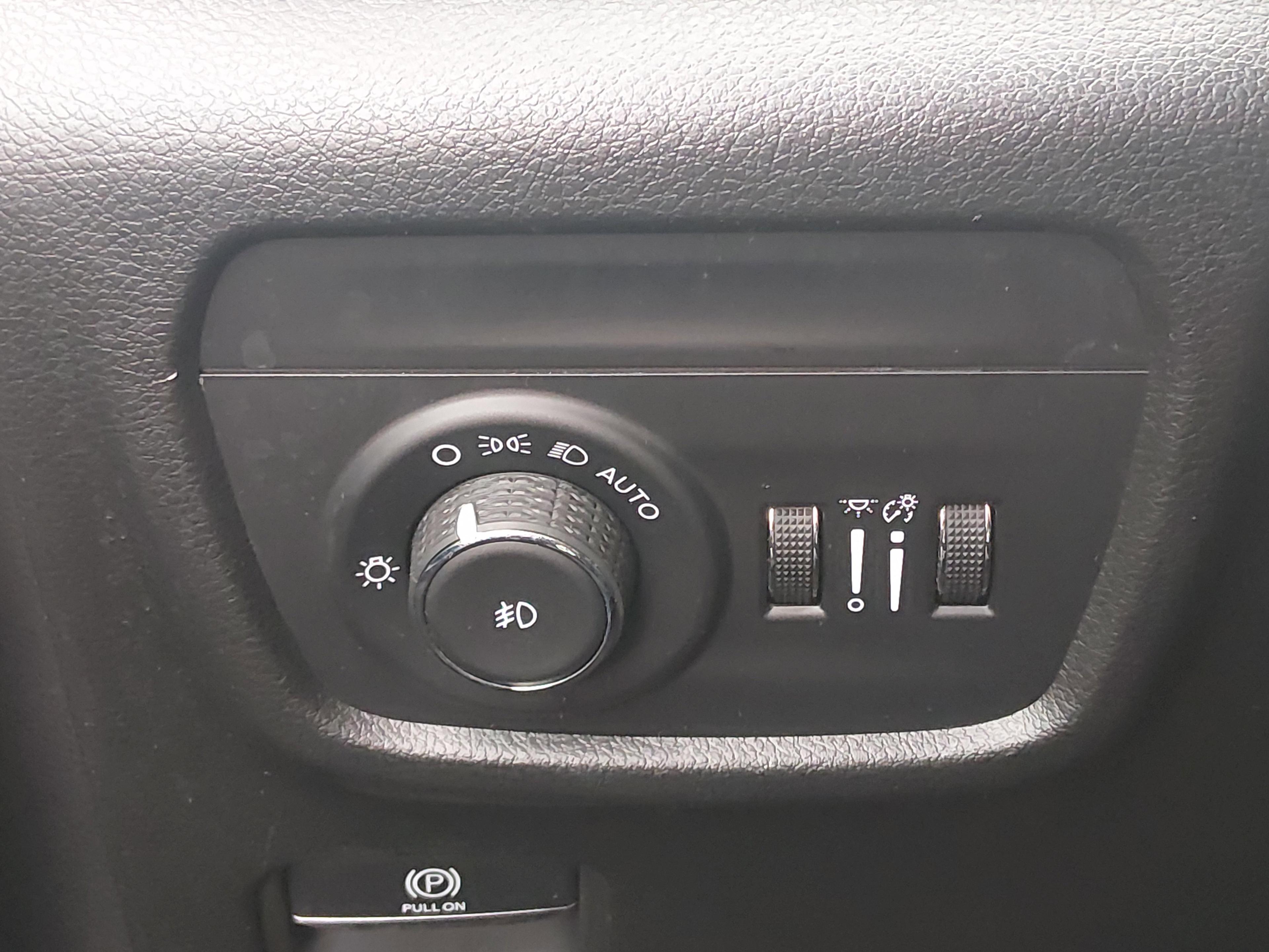 Jeep Grand Cherokee L Limited 4X4 - Thumbnail 13