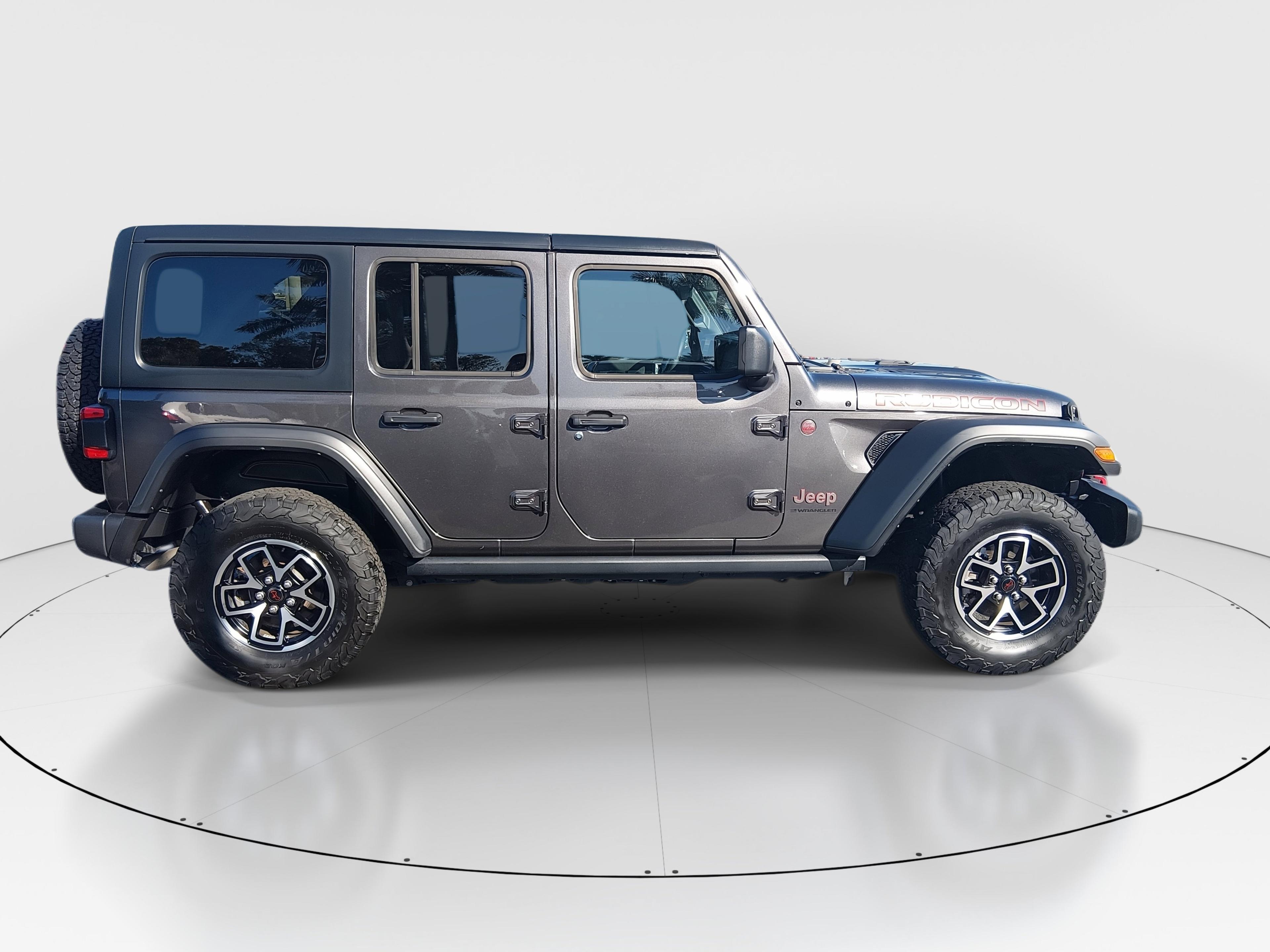 Jeep Wrangler Rubicon 4 Door 4X4 - Thumbnail 8