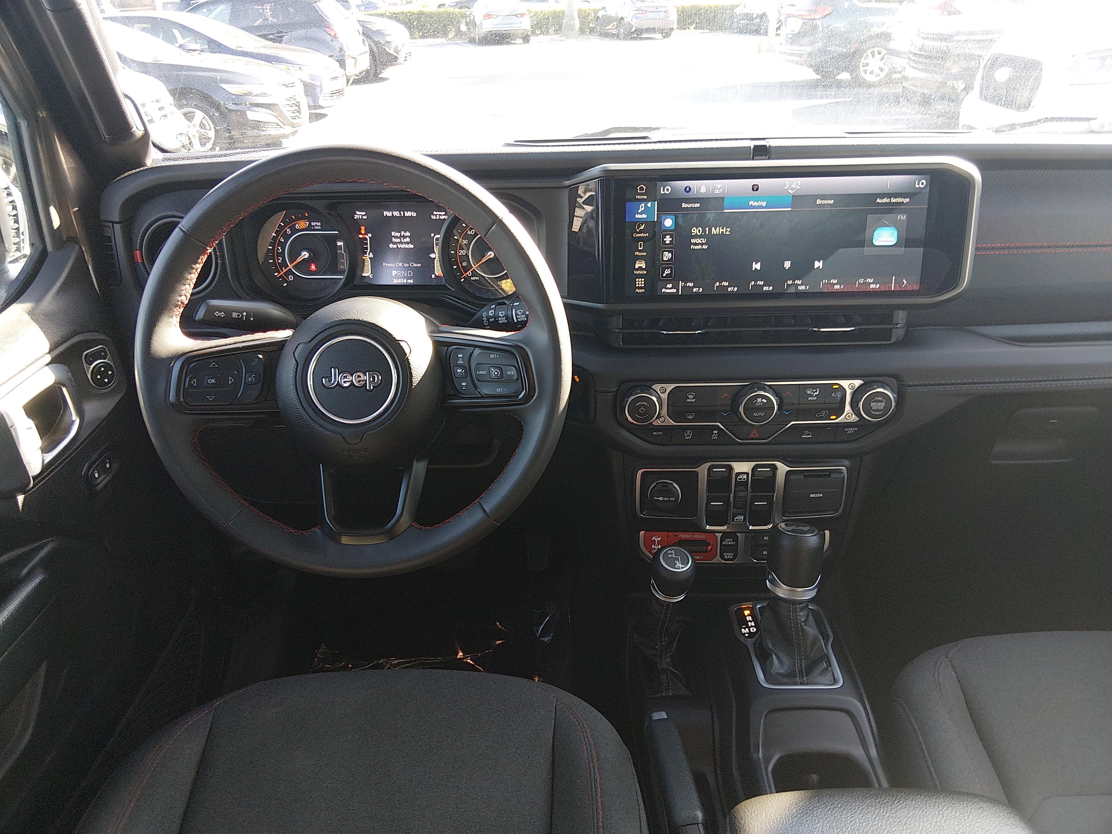 Jeep Wrangler Rubicon 4 Door 4X4 - Thumbnail 12