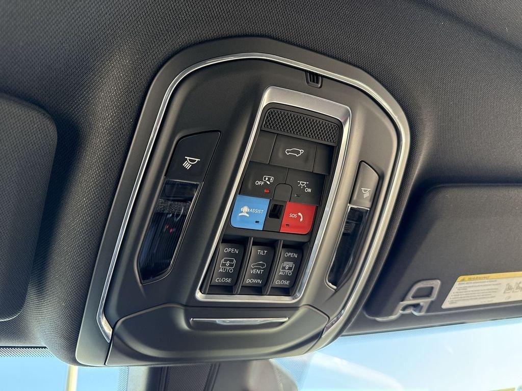 Jeep Grand Cherokee Anniversary Edition 4Xe - Thumbnail 17