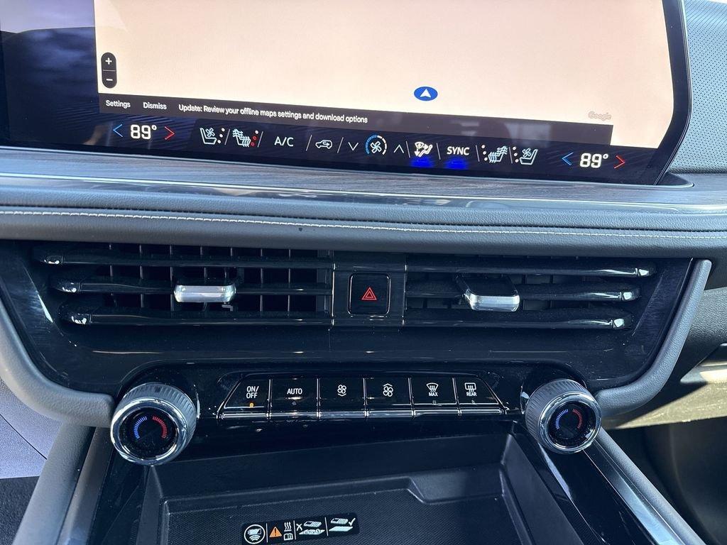 Chevrolet Suburban Premier - Thumbnail 19