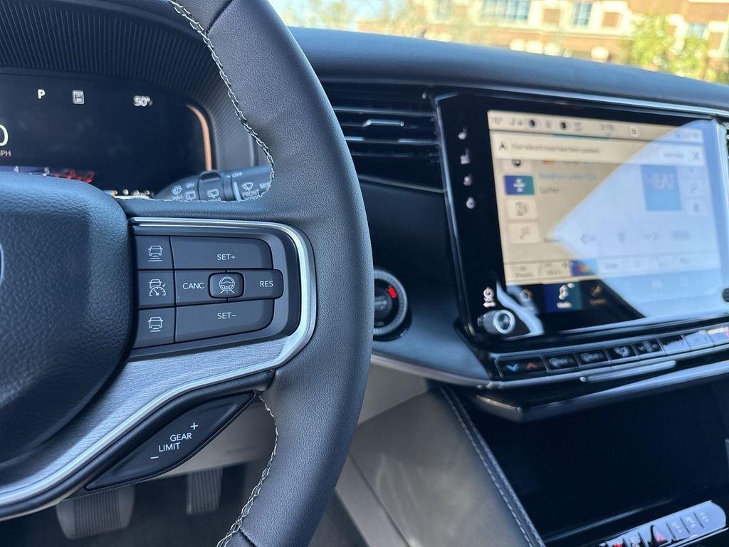 Jeep Grand Wagoneer L 4X4 - Thumbnail 14