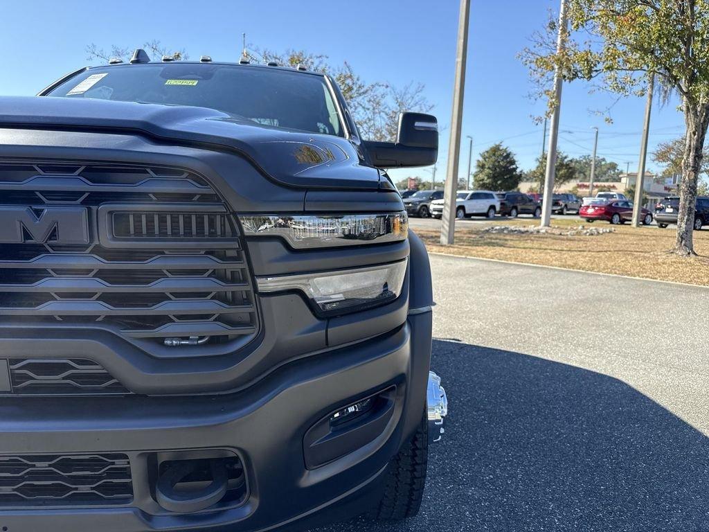 Ram 5500 Tradesman Chassis Crew Cab 4X4 60' Ca - Thumbnail 10