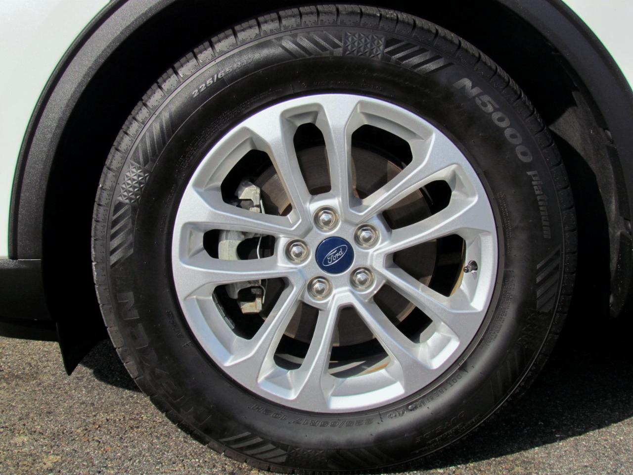 Ford Escapese 4D Suv Fwd - Thumbnail 16