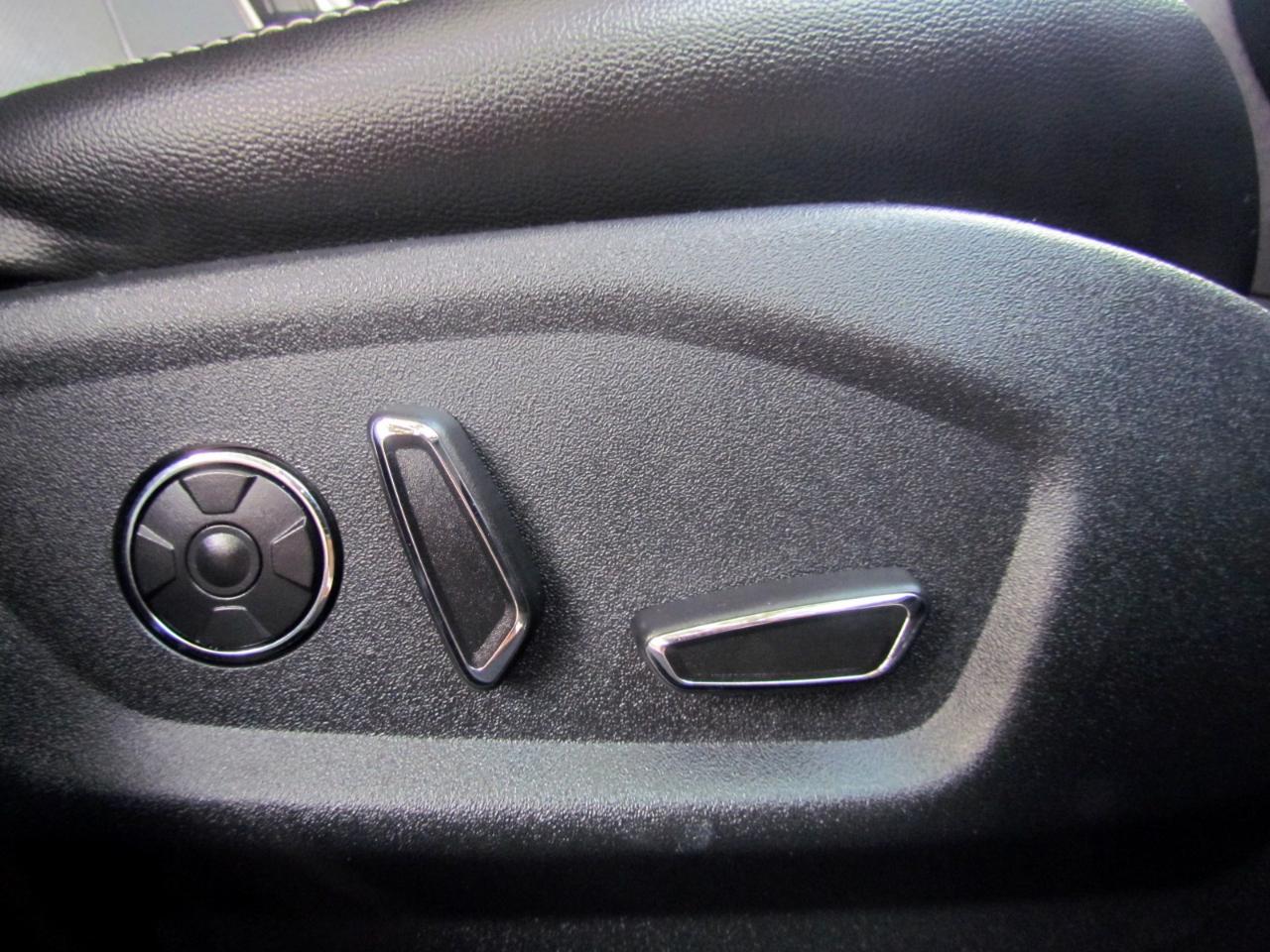 Ford Explorerlimited 4D Suv Fwd - Thumbnail 20