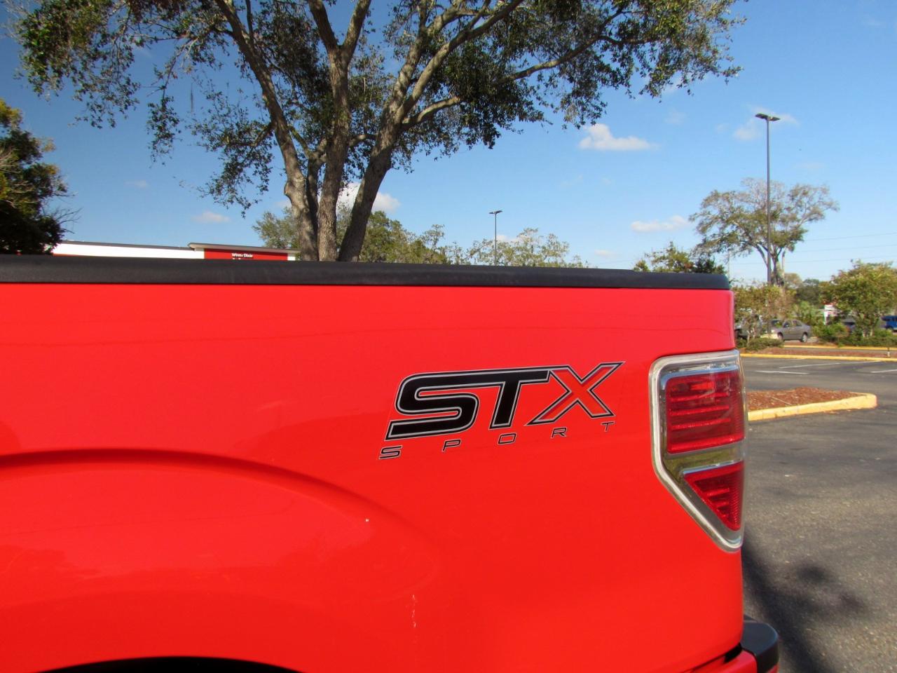 Ford F-150Stx Supercrew 5.5-Ft. Bed 2Wd - Thumbnail 13