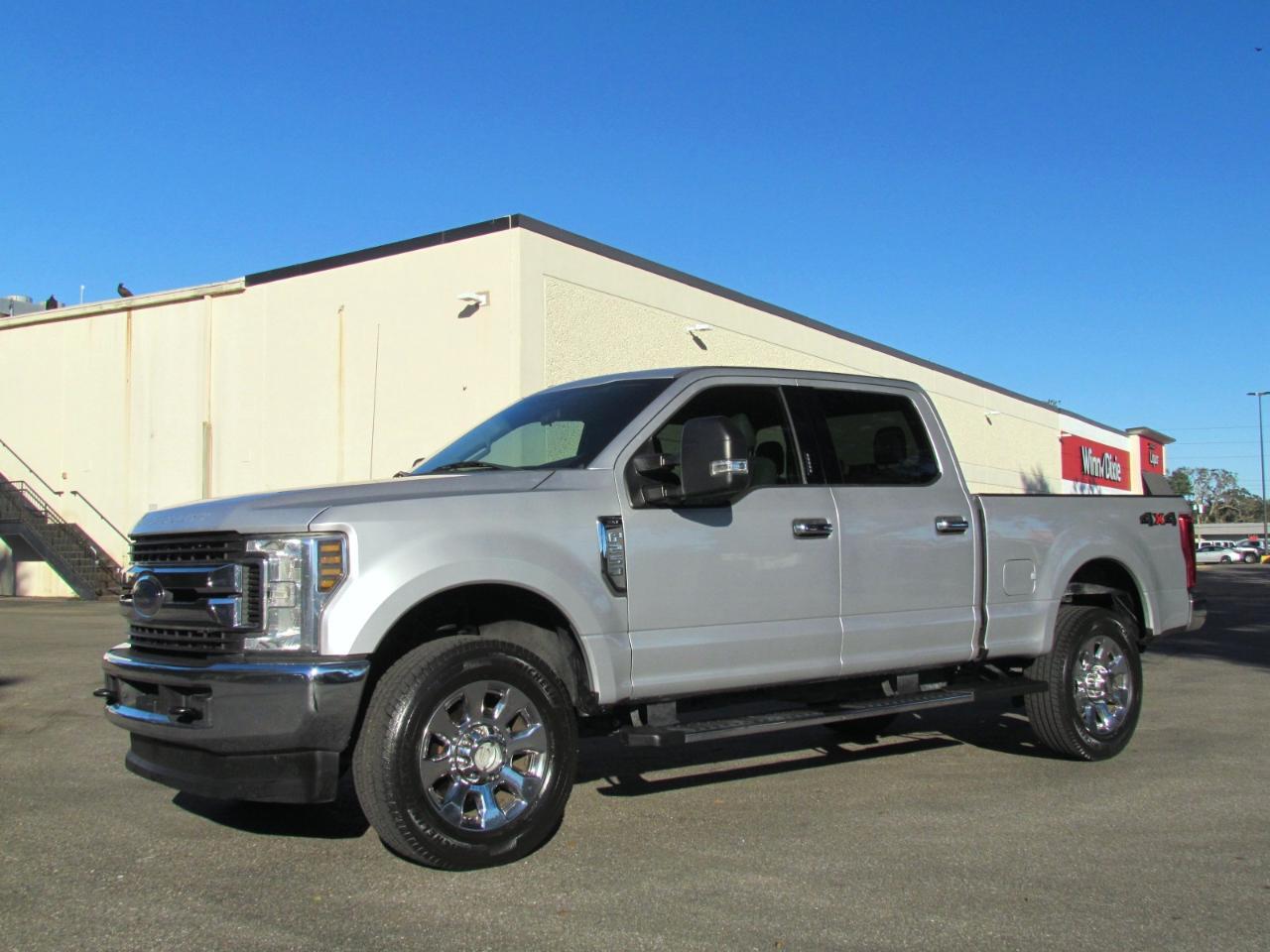 Ford F-250 Sdxlt Crew Cab 4Wd - Thumbnail 3