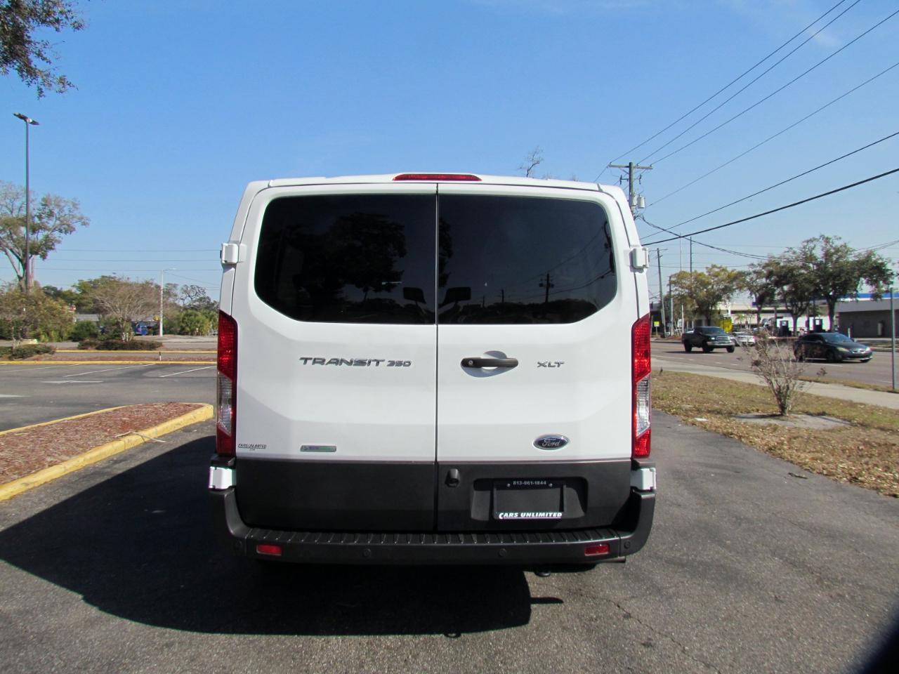 Ford Transit350 Wagon Low Roof Xlt W/Sliding Pass. 148-In. Wb - Thumbnail 9