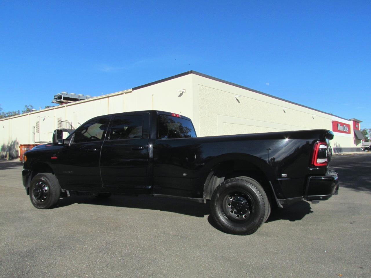 Ram 3500Big Horn Crew Cab Lwb 4Wd Drw - Thumbnail 9