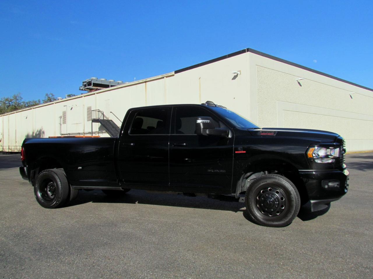 Ram 3500Big Horn Crew Cab Lwb 4Wd Drw - Thumbnail 15