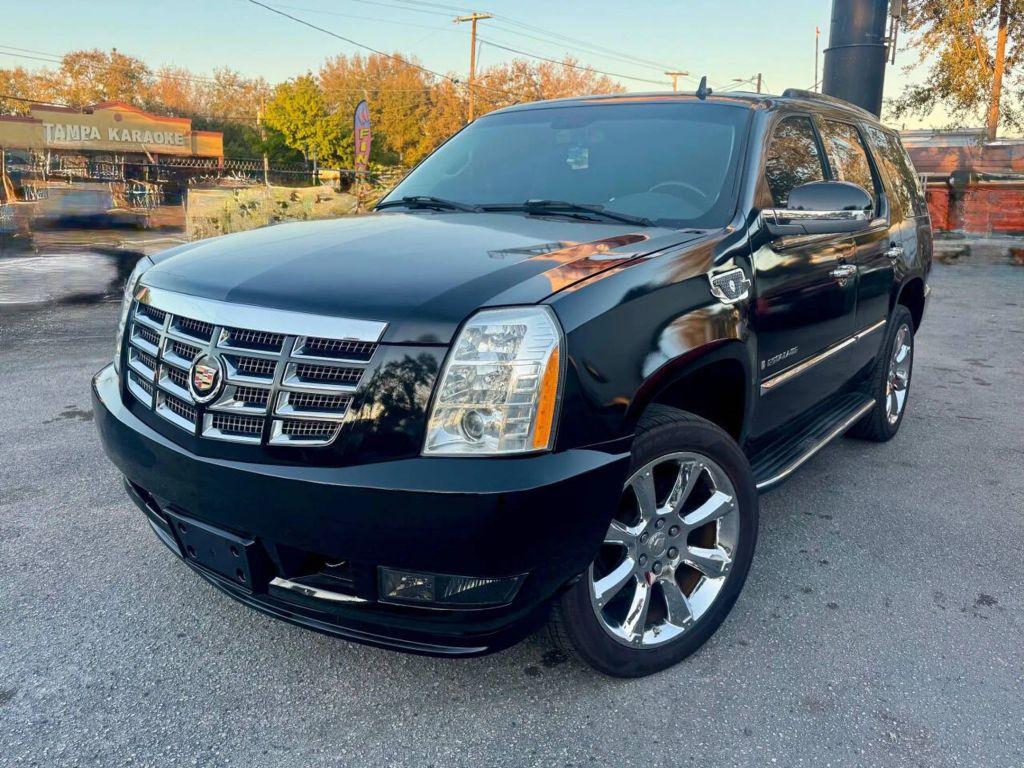 Cadillac Escalade - Thumbnail 8