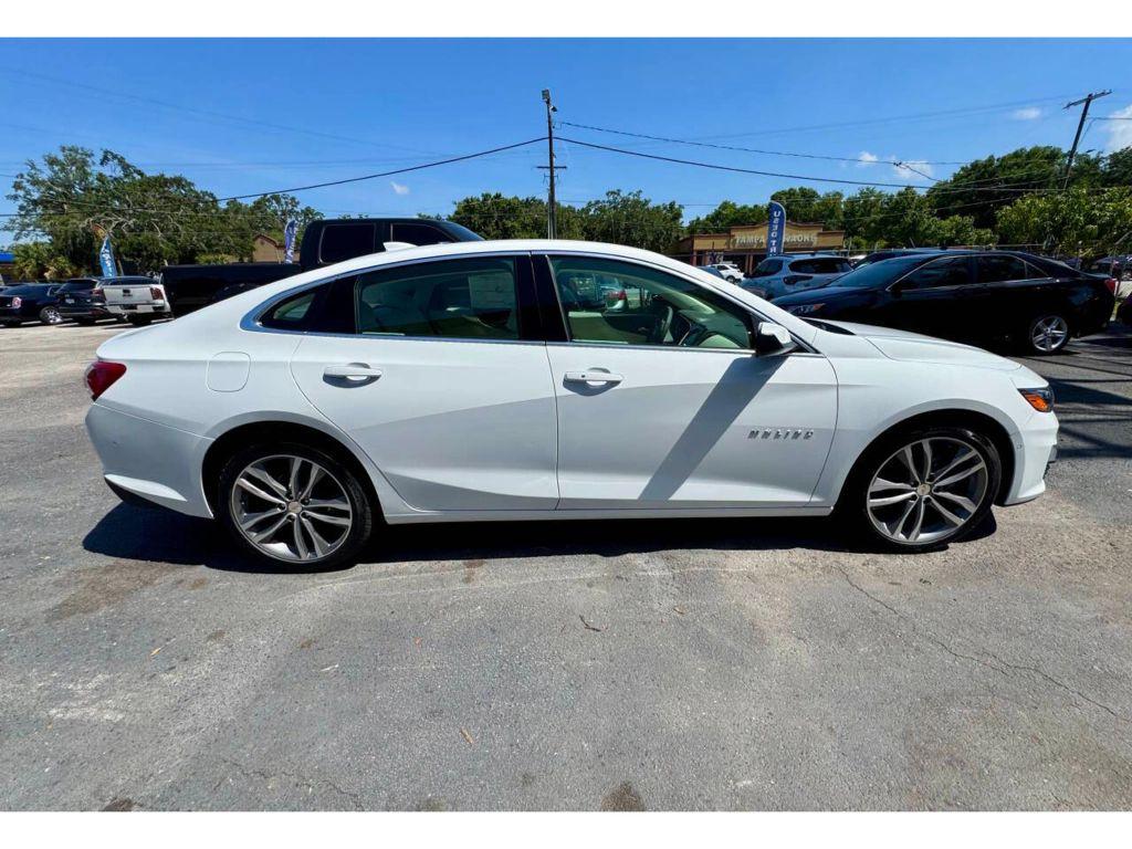 Chevrolet Malibu - Thumbnail 20