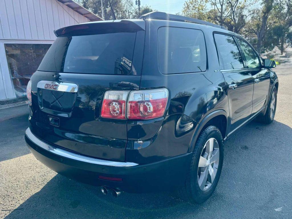 GMC Acadia - Thumbnail 10