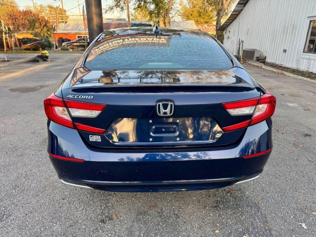 Honda Accord - Thumbnail 15