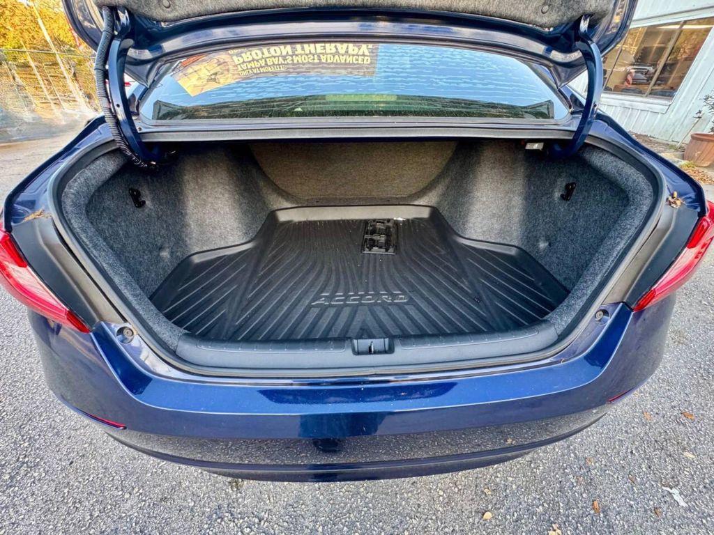 Honda Accord - Thumbnail 17