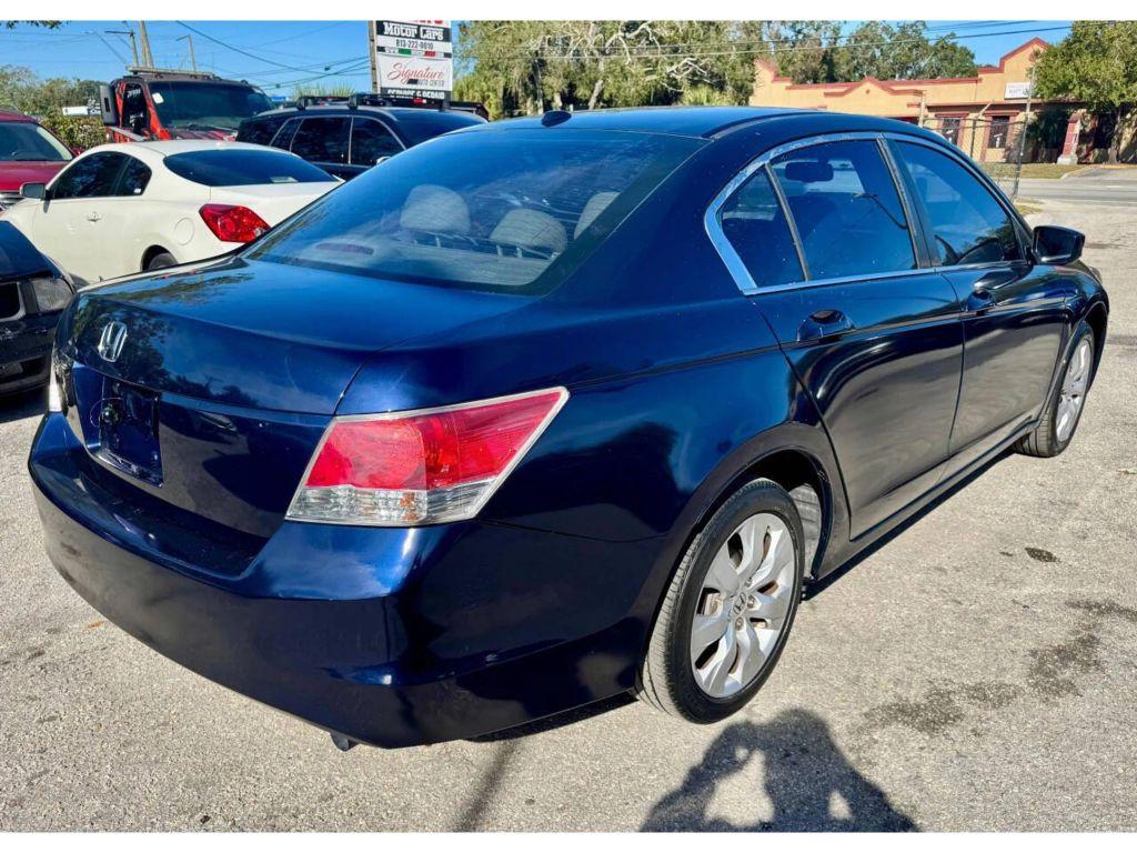 Honda Accord - Thumbnail 18