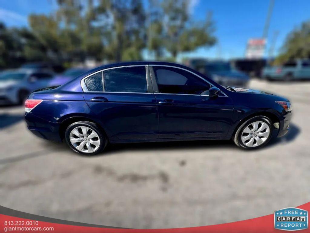 Honda Accord - Thumbnail 10