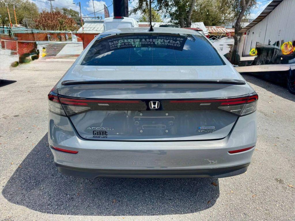 Honda Accord Hybrid - Thumbnail 2