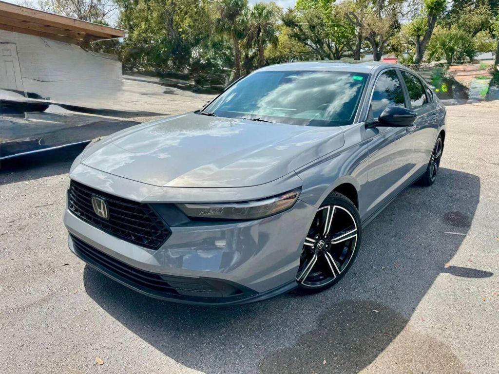 Honda Accord Hybrid - Thumbnail 8