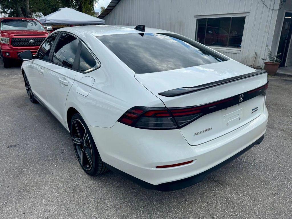 Honda Accord Hybrid - Thumbnail 18