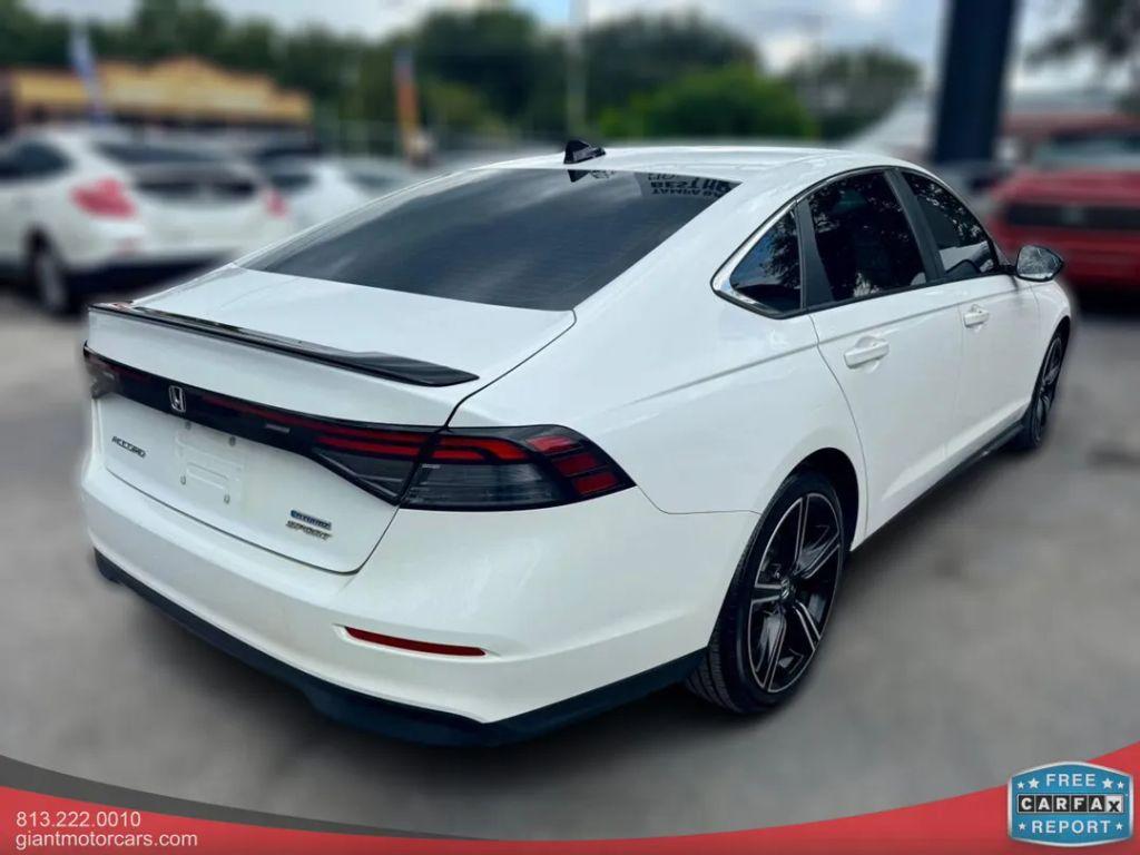 Honda Accord Hybrid - Thumbnail 11