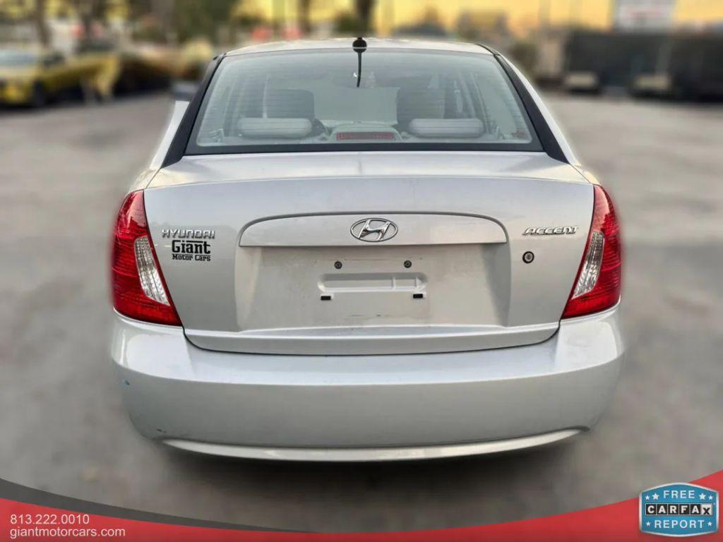 Hyundai Accent - Thumbnail 12