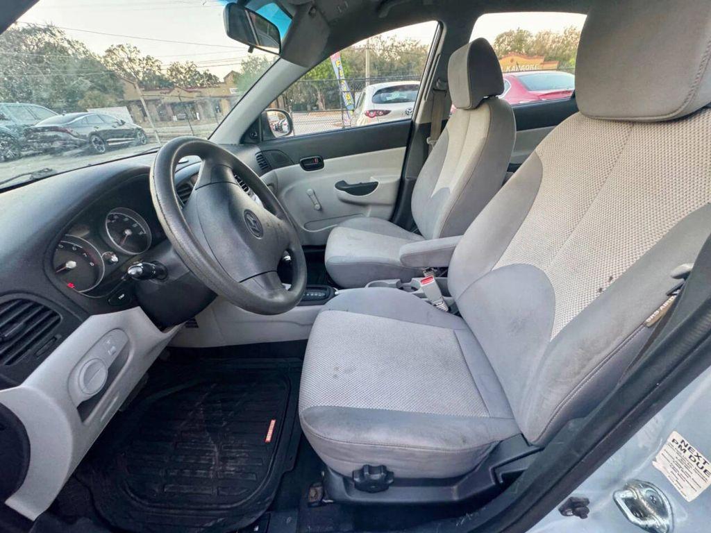 Hyundai Accent - Thumbnail 19