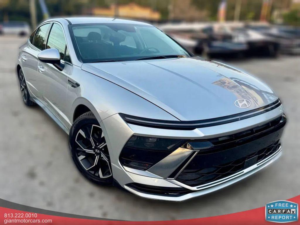 Hyundai Sonata - Thumbnail 9