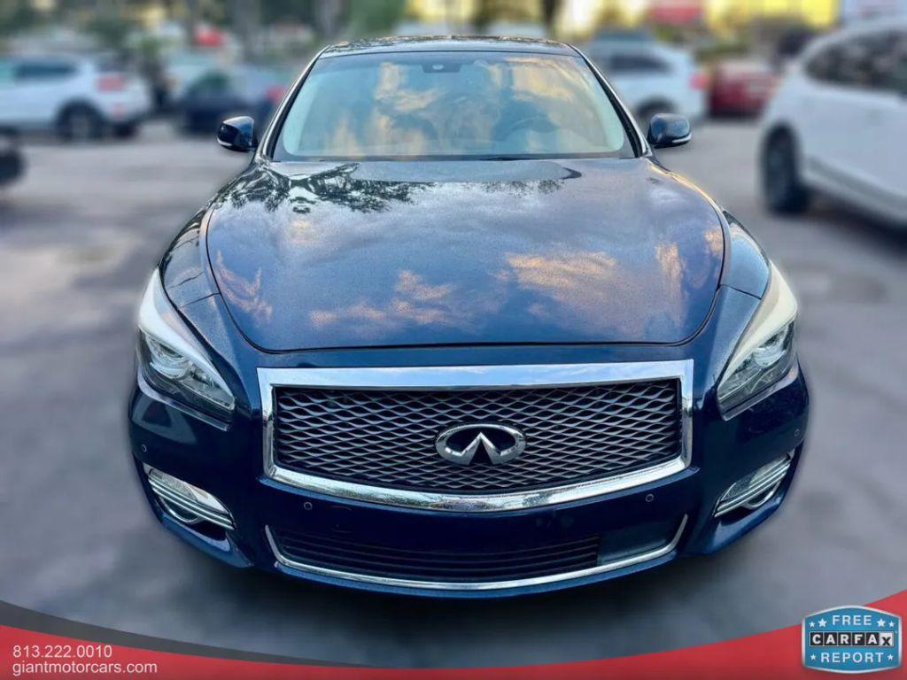 Infiniti Q70 - Thumbnail 8