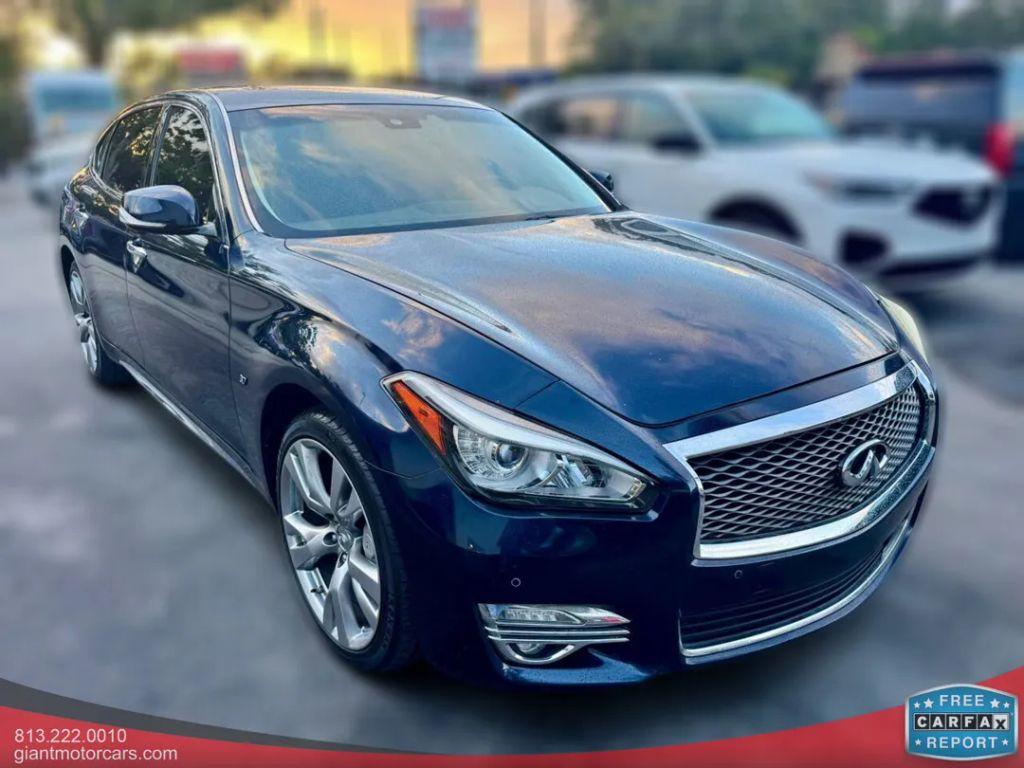 Infiniti Q70 - Thumbnail 9
