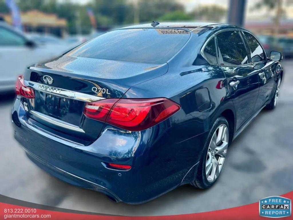 Infiniti Q70 - Thumbnail 11