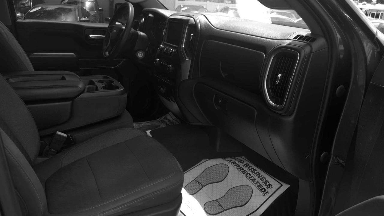 Chevrolet Silverado 1500 - Thumbnail 13