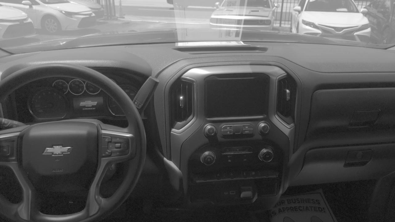 Chevrolet Silverado 1500 - Thumbnail 12